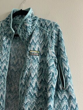 L.L.Bean Women's Sweater Fleece Full-Zip Jacket Teal Zigzag Print